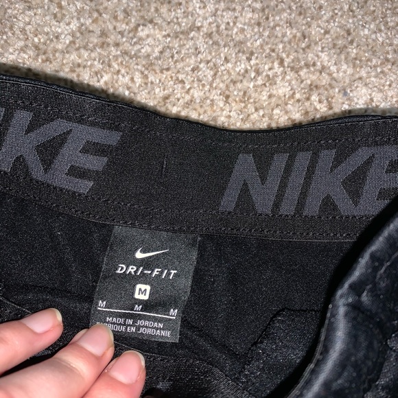 Nike Sweatpants - Picture 3 of 4